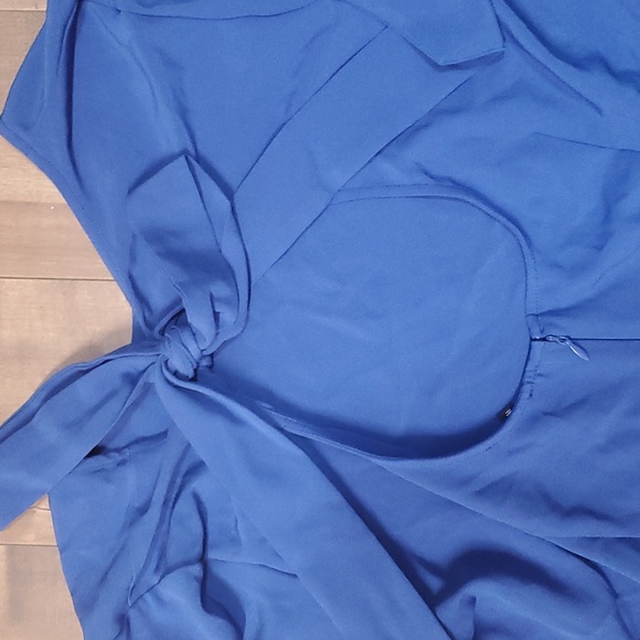 Dynamite Blouse - Picture 2 of 3